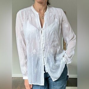 J Jill Sheer Pin tuck Embroidered Tunic Blouse